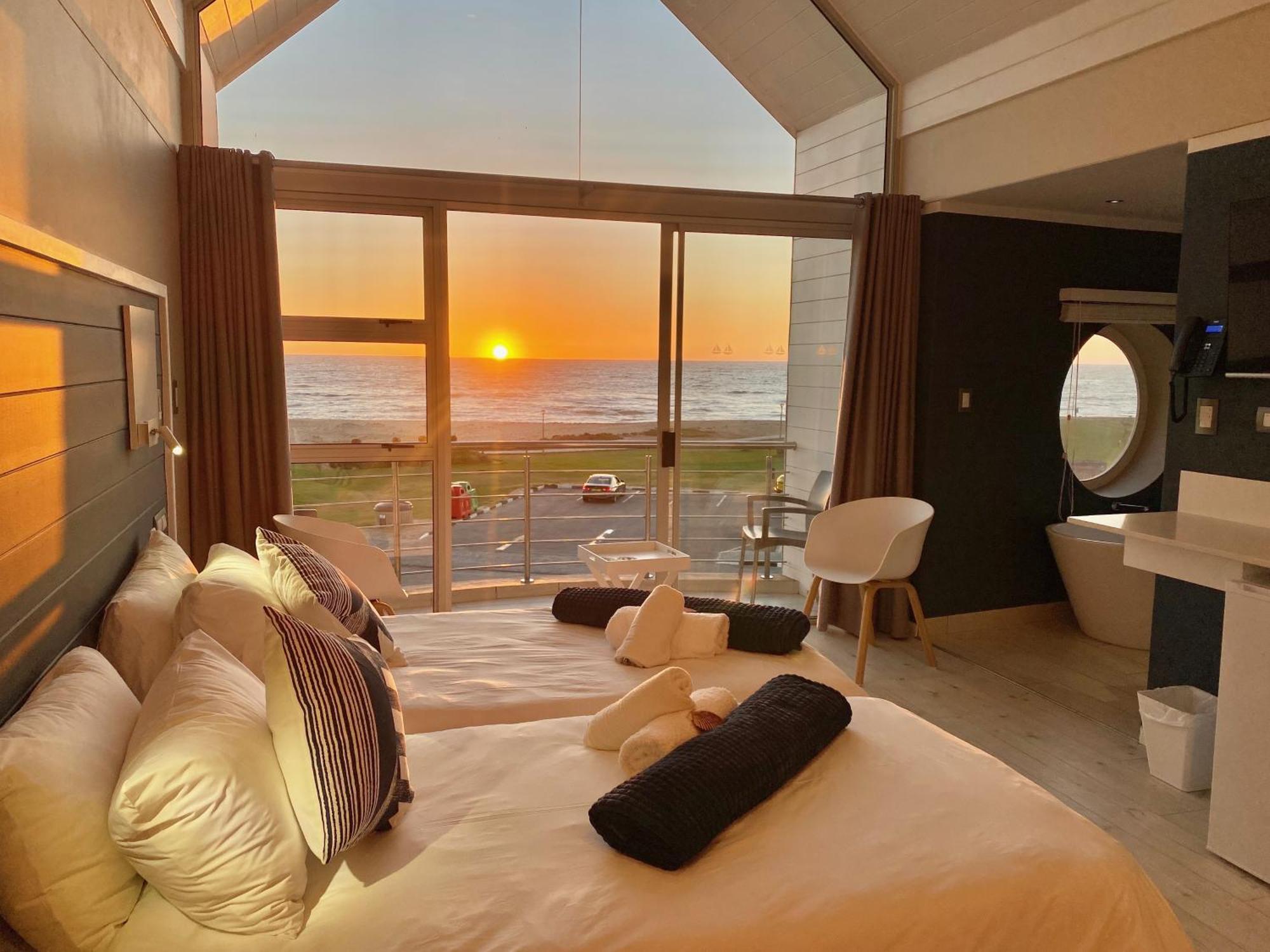 At The Sea Boutique Guesthouse Swakopmund Bilik gambar